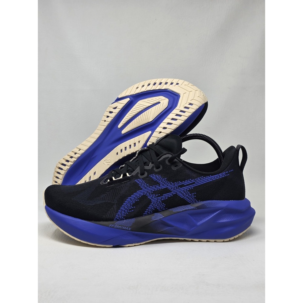 Asics Novablast 5 Size 9.5 Mens Black Cobalt Burst Running Shoe 1011B974-004 New